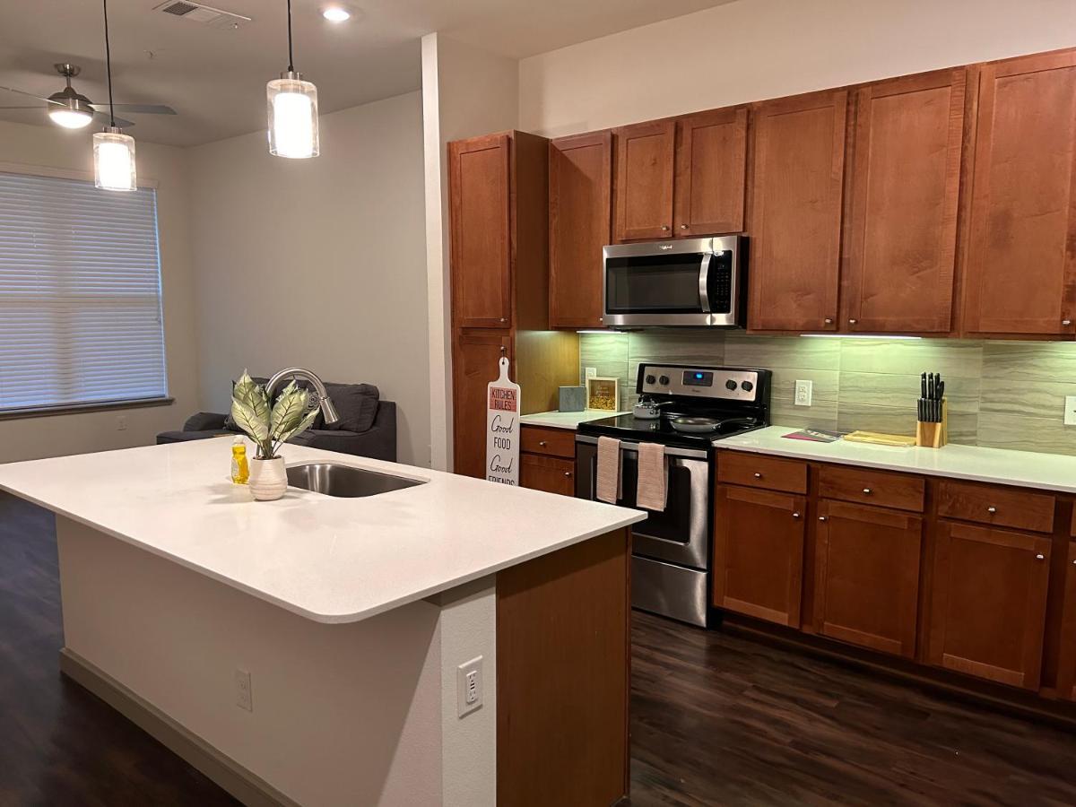 Downtown Houston Apartment Экстерьер фото