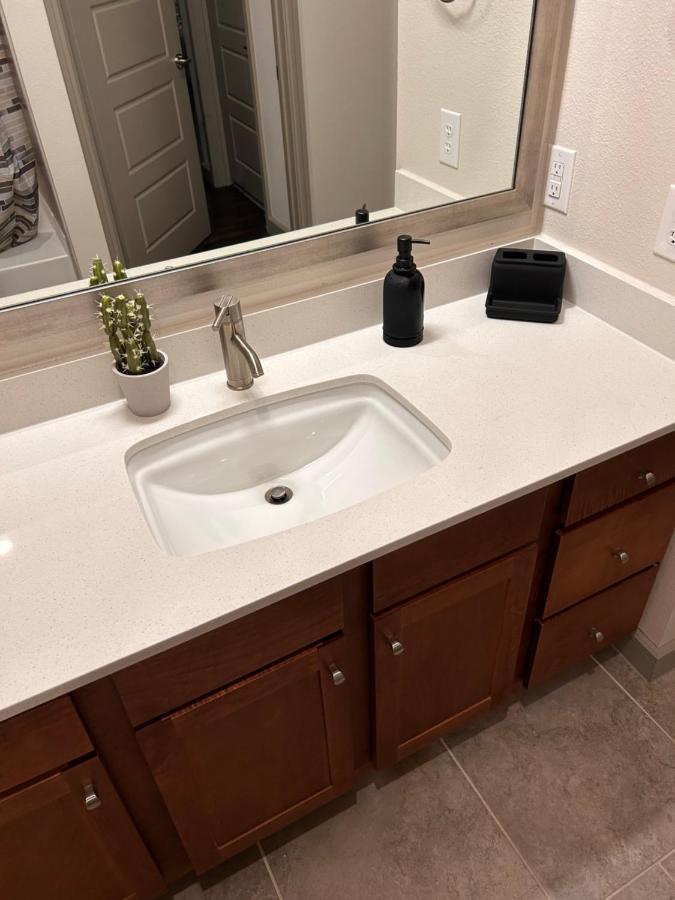 Downtown Houston Apartment Экстерьер фото